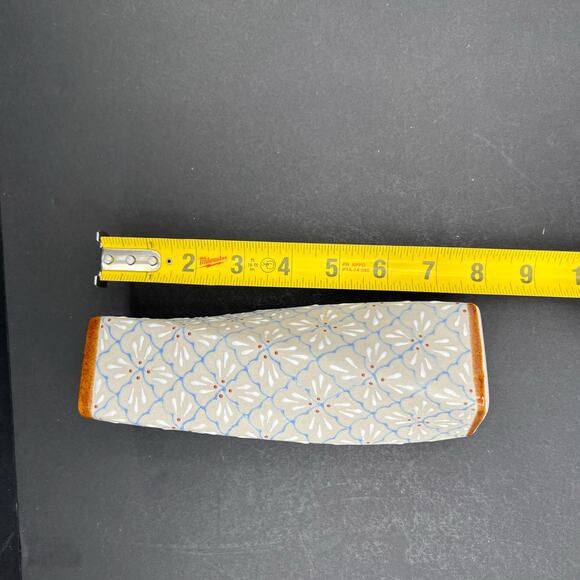 MCM Casher Mexico Hand Painted Textured Twisted 7.5” Ceramic Vase - Picture 8 of 11